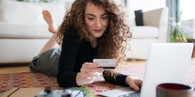 Online bezahlen: Neue Regelungen für Kreditkartenzahlung