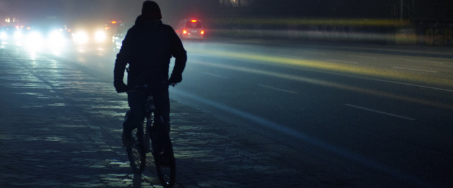 fahrrad licht geht beim fahren aus